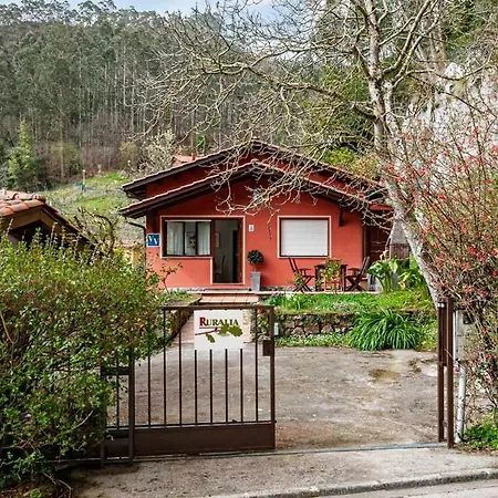 La Casina De Cuevas Del Agua * Cuevas (Asturias)